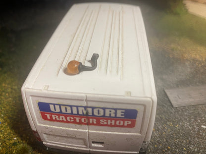 Beacon light tractor truck 1:32 scale Curraghee type 1
