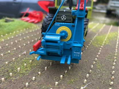 PRE ORDER Mengele SH 30H Trailed Forage Harvester Grass & Corn/Maize Pick ups Scratch built COLLECTION ONLY 1:32 scale