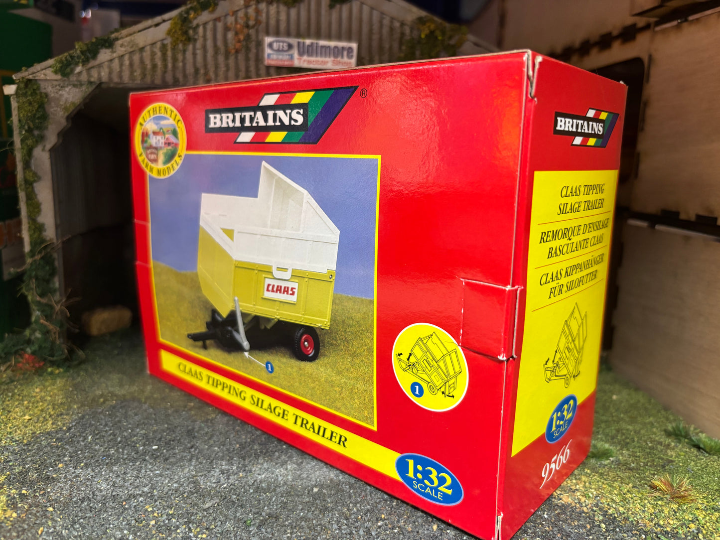 Vintage Britains Claas Tipping Silage Trailer 9566 BOXED Obsolete 1:32 Scale