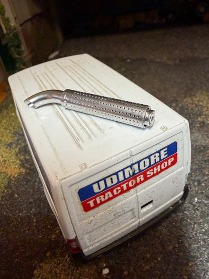 CASE Tractor Straight Pipe Exhaust with Heat Shield & CASE Logo – Stainless Steel – 1:32 Scale