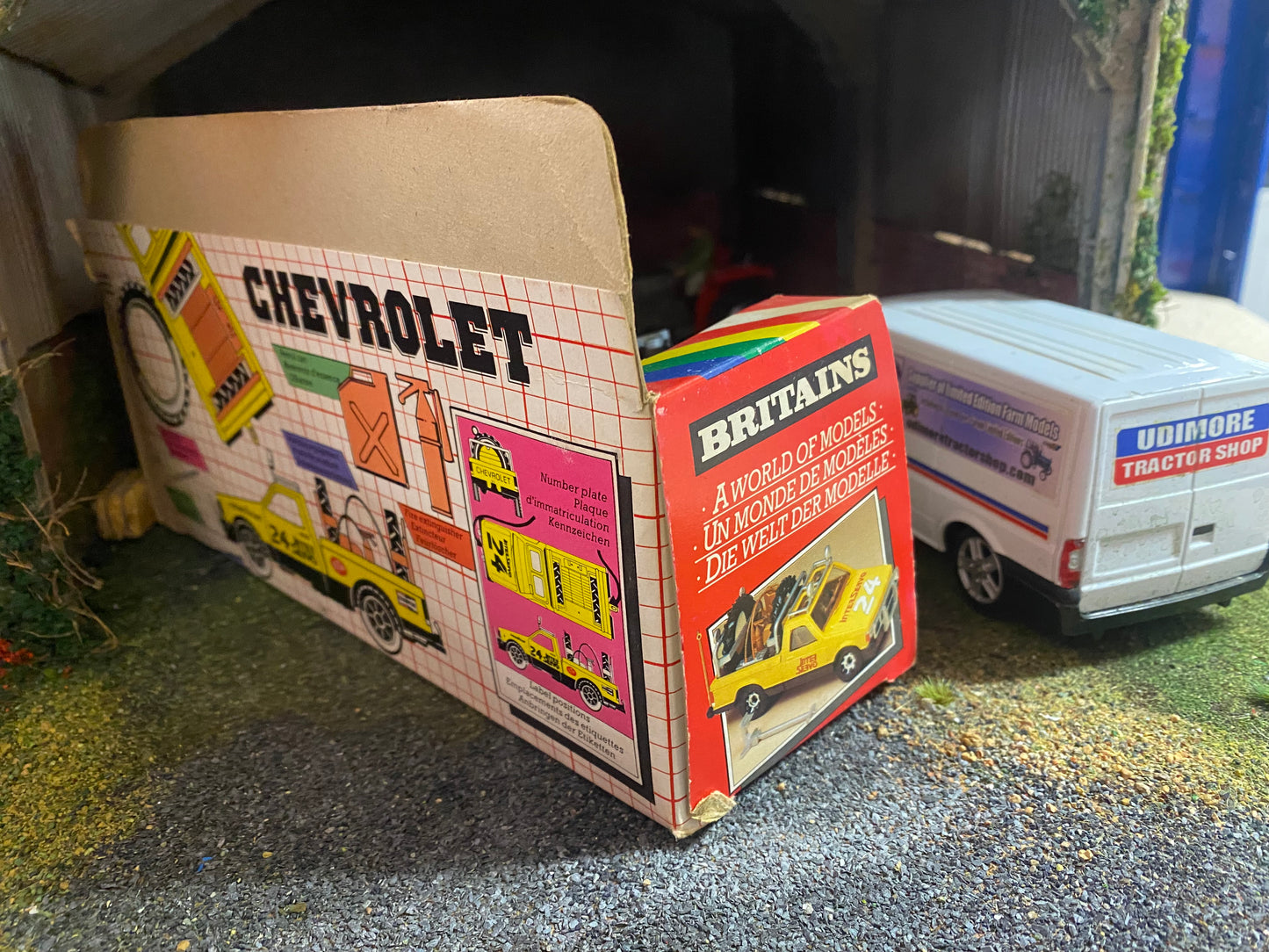 9573 Vintage Britains Chevy Farm service Vehicle 1:32 scale