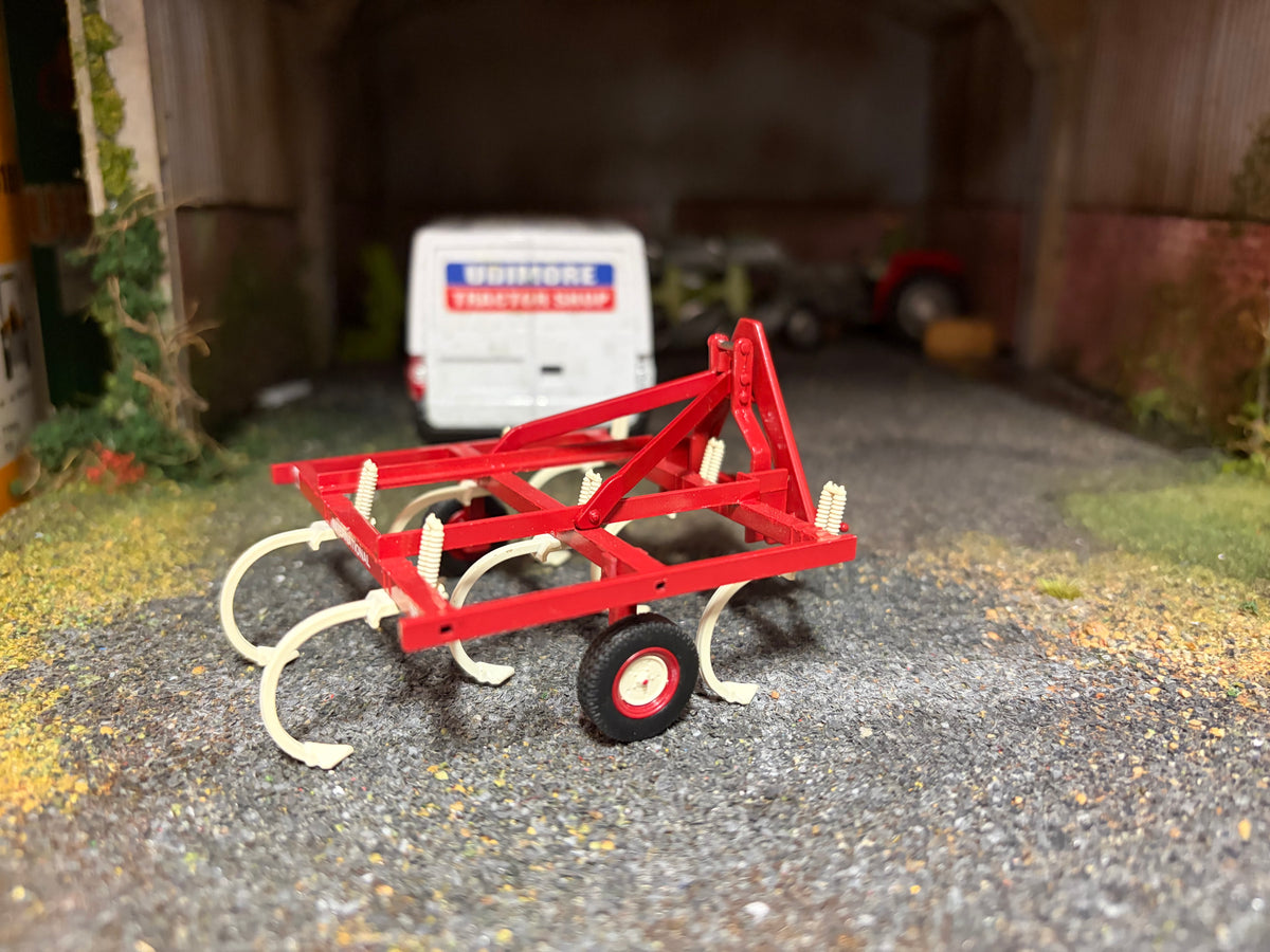 Replicagri International IH Chisel 55 Cultivator REP111 1:32 Scale