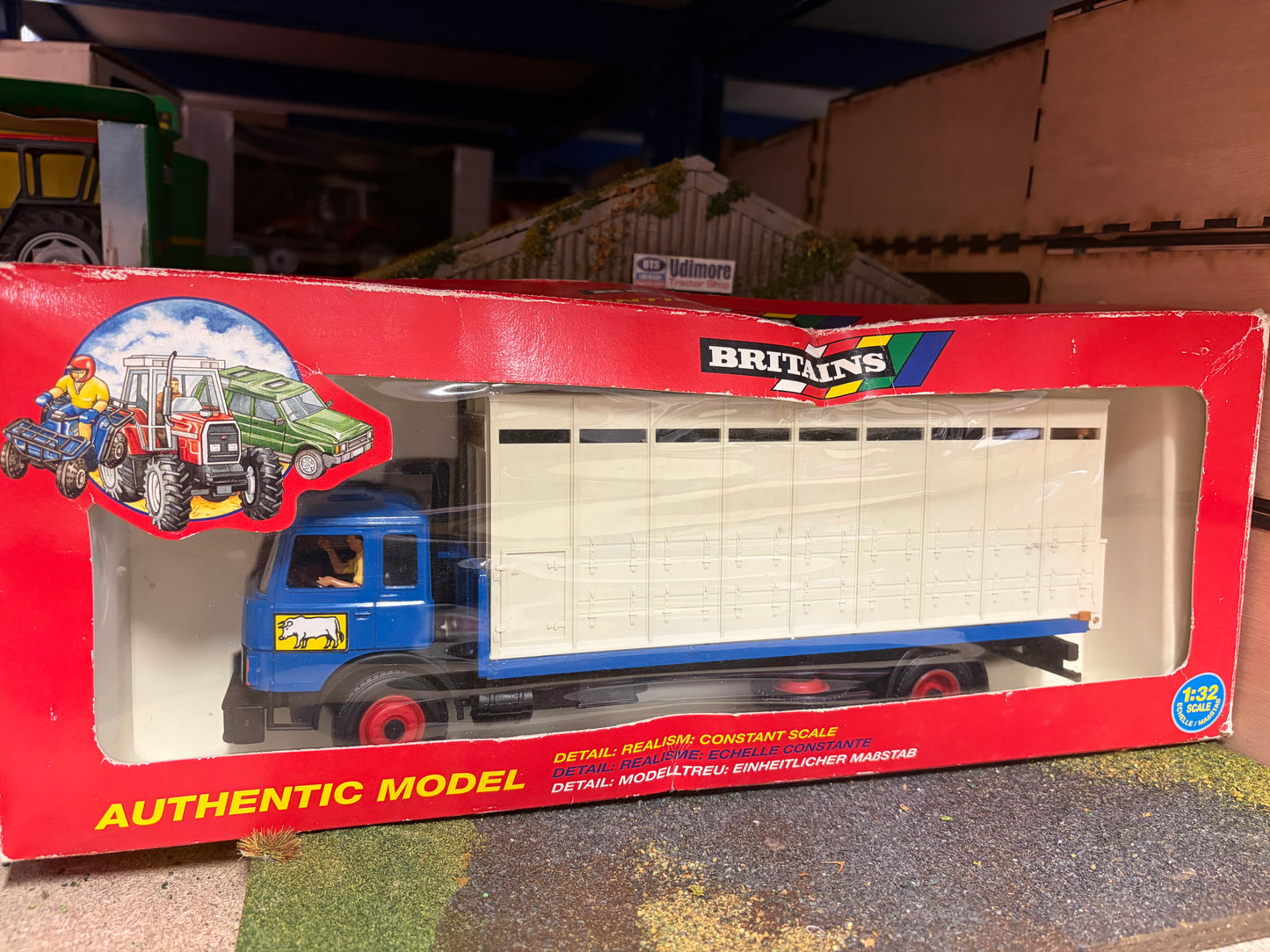 9580 Vintage Britains Ford Animal Transporter 1:32 scale boxed Obsolete