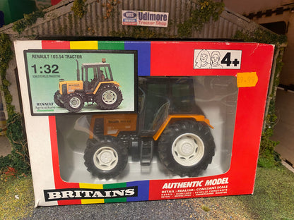 9493 VINTAGE Britains Renault 103.54 Tractor 1:32 scale obsolete