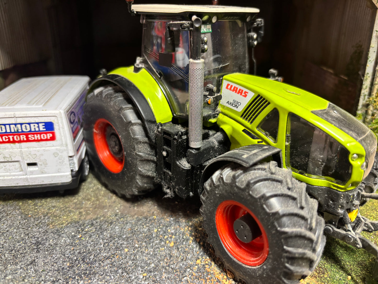 LIMITED EDITION Wiking Claas Axion 930 tractor 1:32 scale Boxed OBSOLETE
