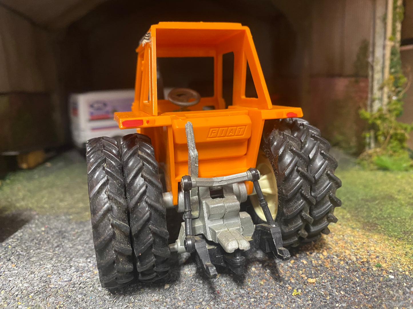Britains Fiat 90-90 dual rears Tractor  obsolete 1:32 scale