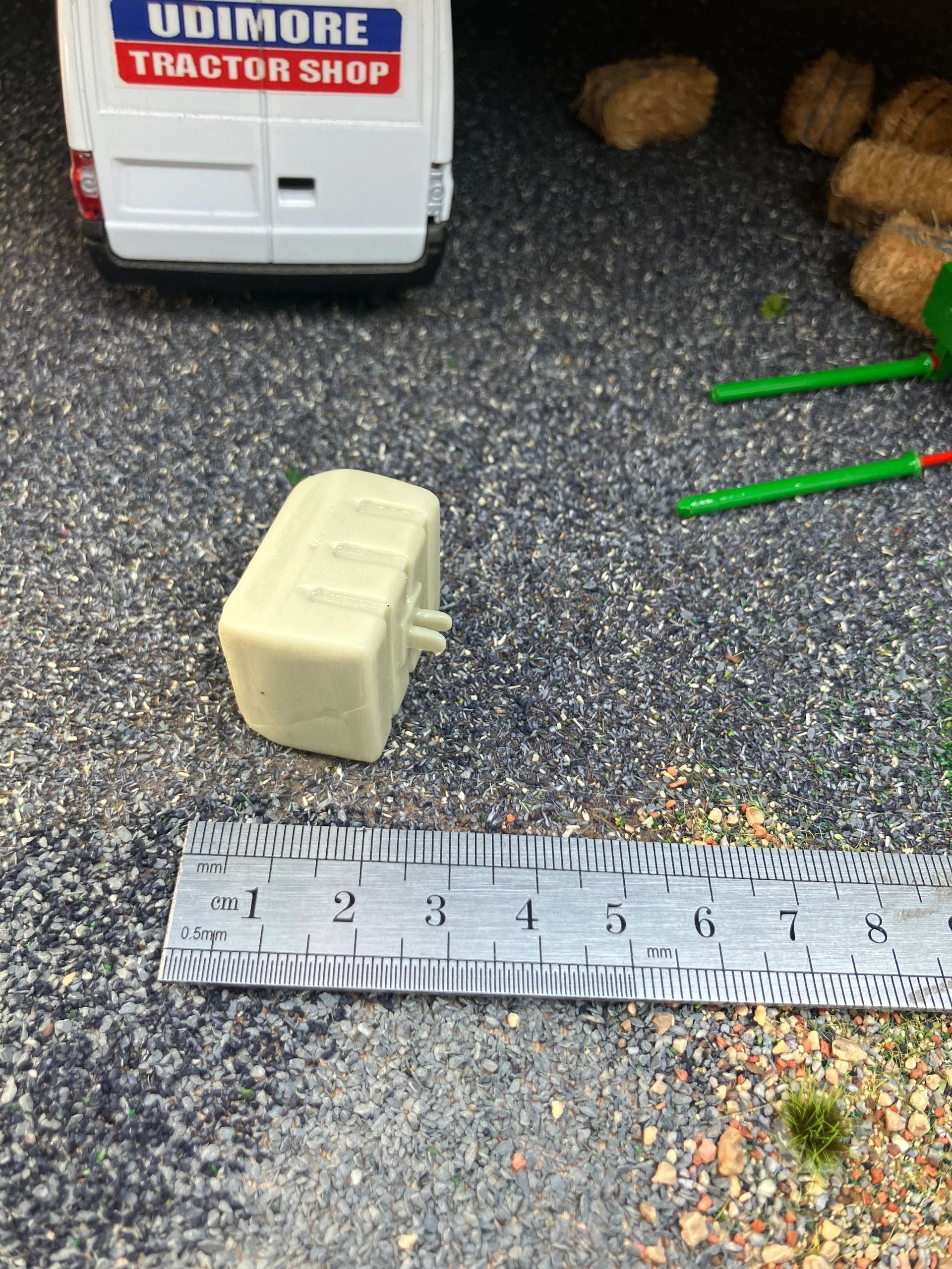 Agrium Models Tractor Front Weight 1:32 scale Image 4