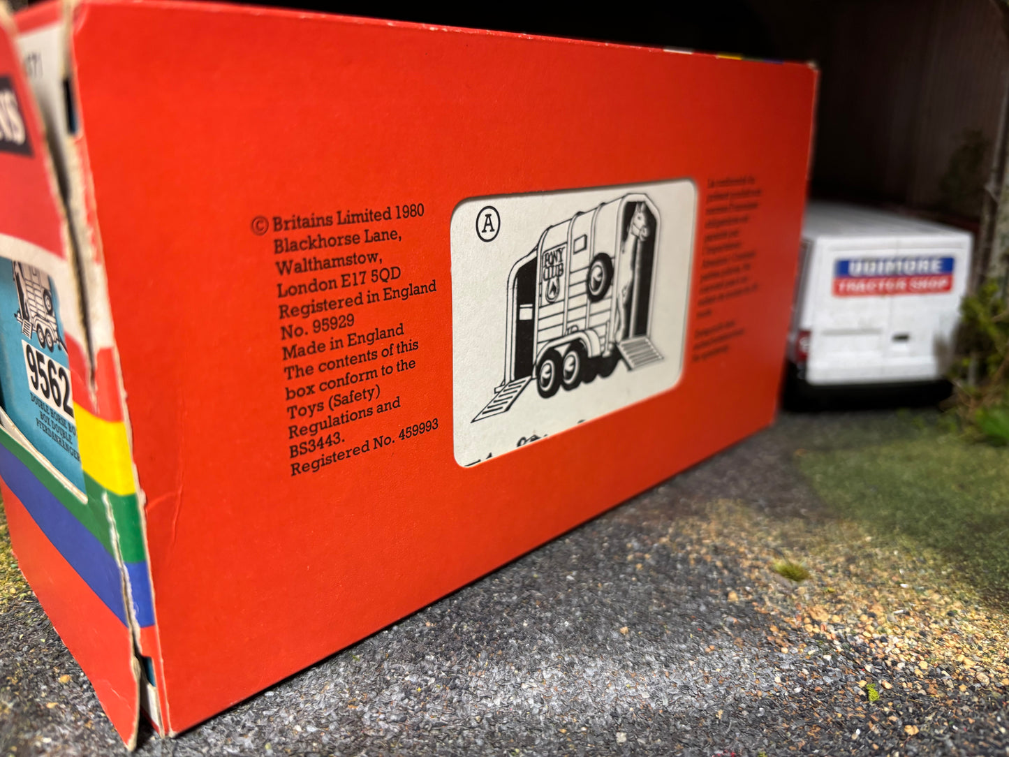 9562 Vintage Britains Double Horsebox Trailer 1:32 scale boxed obsolete