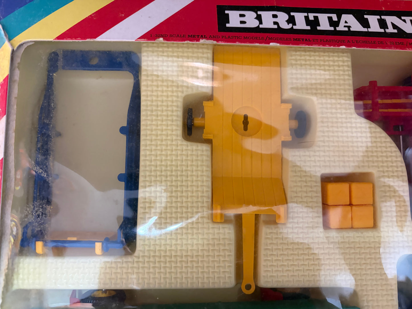 Vintage Britains Deutz DX110 Tractor & Baler Gift Set 1980 Rainbow Box 1:32 Scale Original Boxed Obsolete - 9589