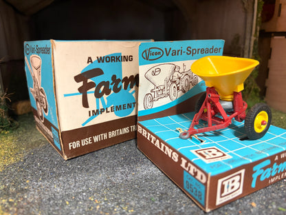 Vintage Britains Vicon Vari Spreader 9538 First Edition Box Obsolete 1:32 Scale