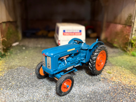 Vintage Britains 9525 Fordson Super Major Tractor Restored 1:32 Scale – 1963