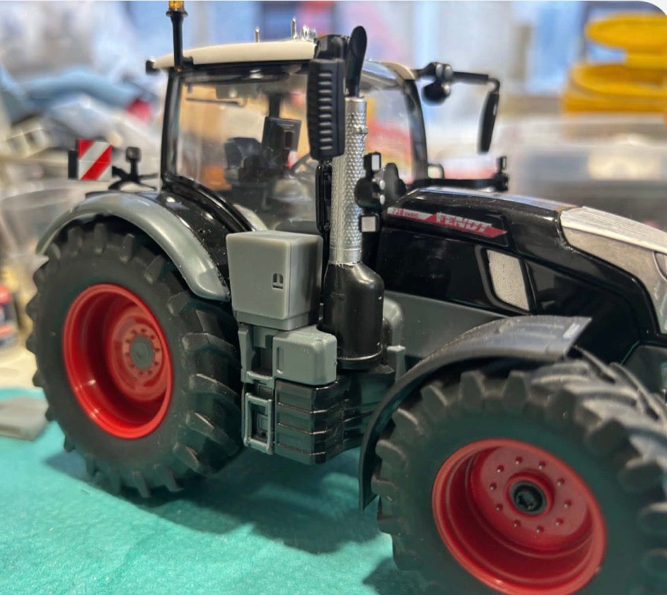 Fendt 724 728 Tractor Toolbox Weight Box UH Wiking 1:32 Scale – Goldplough