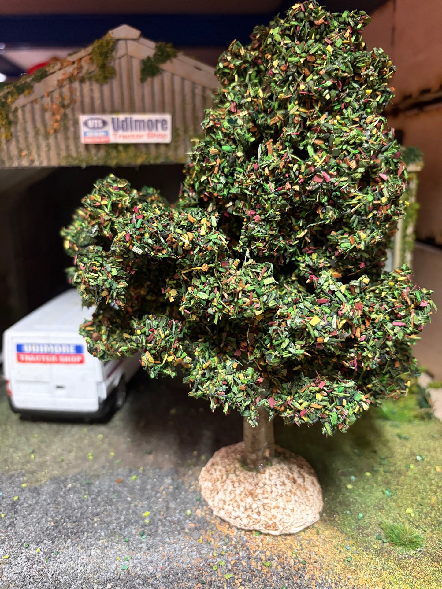 05641 Hand Made Chestnut Tree 18cm Artisan32 1:32 scale diorama