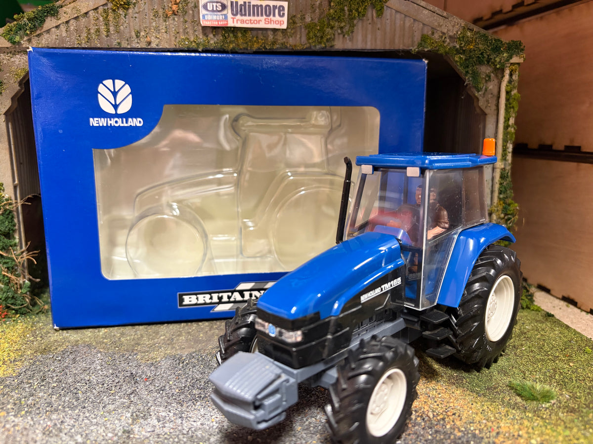 Rare Vintage Britains New Holland TM165 Tractor DEALER BOX Obsolete 1:32 Scale (2000