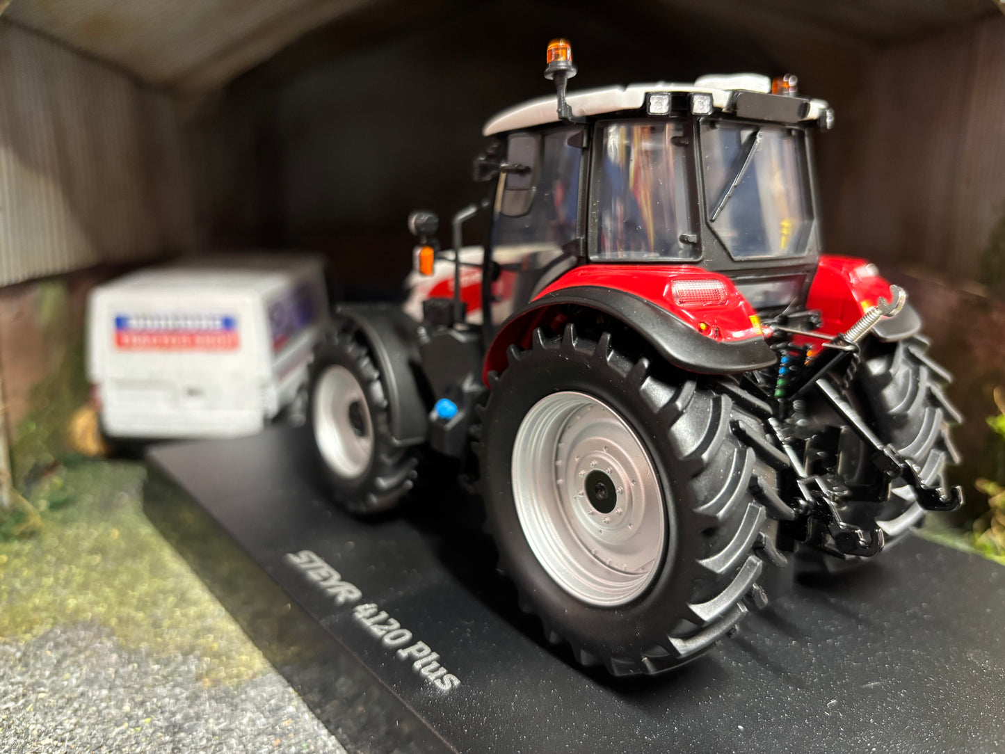 Universal Hobbies Steyr 4120 Plus Tractor 1:32 scale Boxed 6853