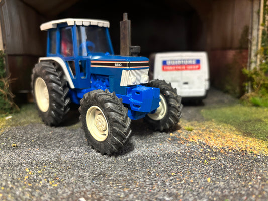 9527 Britains Ford 5610 Tractor obsolete VINTAGE