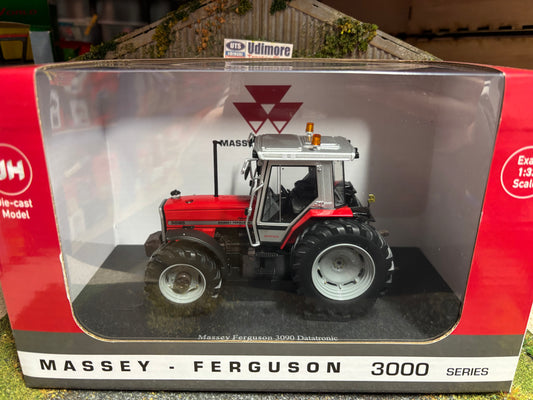 Limited Edition Universal Hobbies Massey Ferguson 3090 4wd Tractor BOXED 1:32 scale UH6891