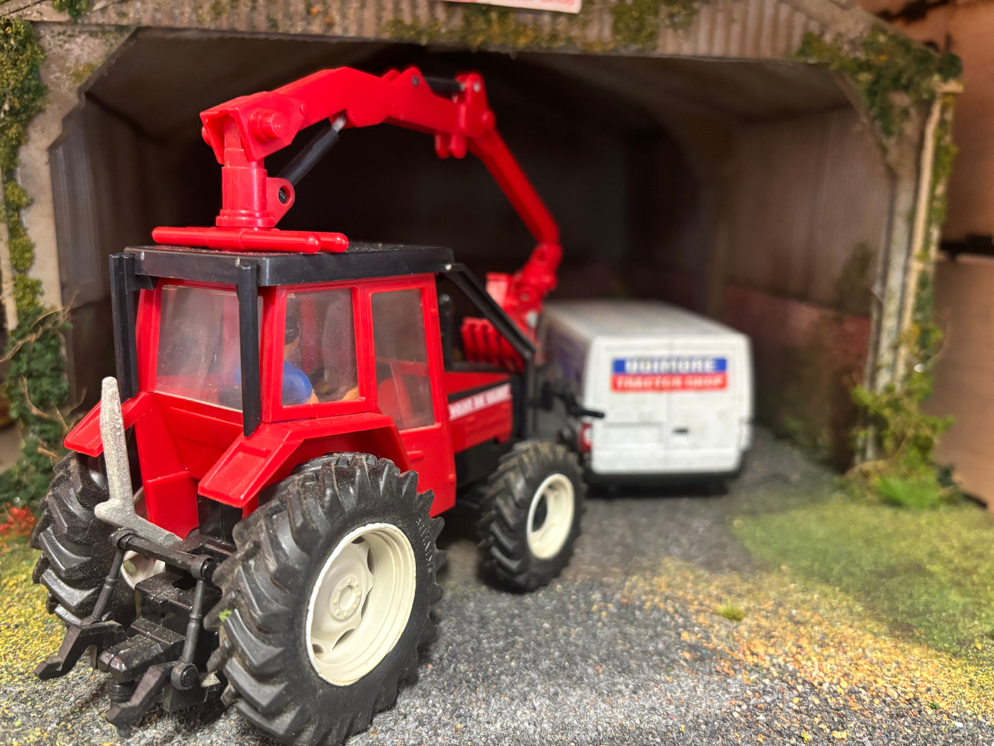 Britains Volvo BM Valmet 805 logging Tractor obsolete VINTAGE 1:32 scale