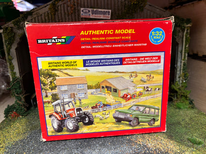 9502 Britains Massey Ferguson 362 Tractor in original  Box obsolete VINTAGE