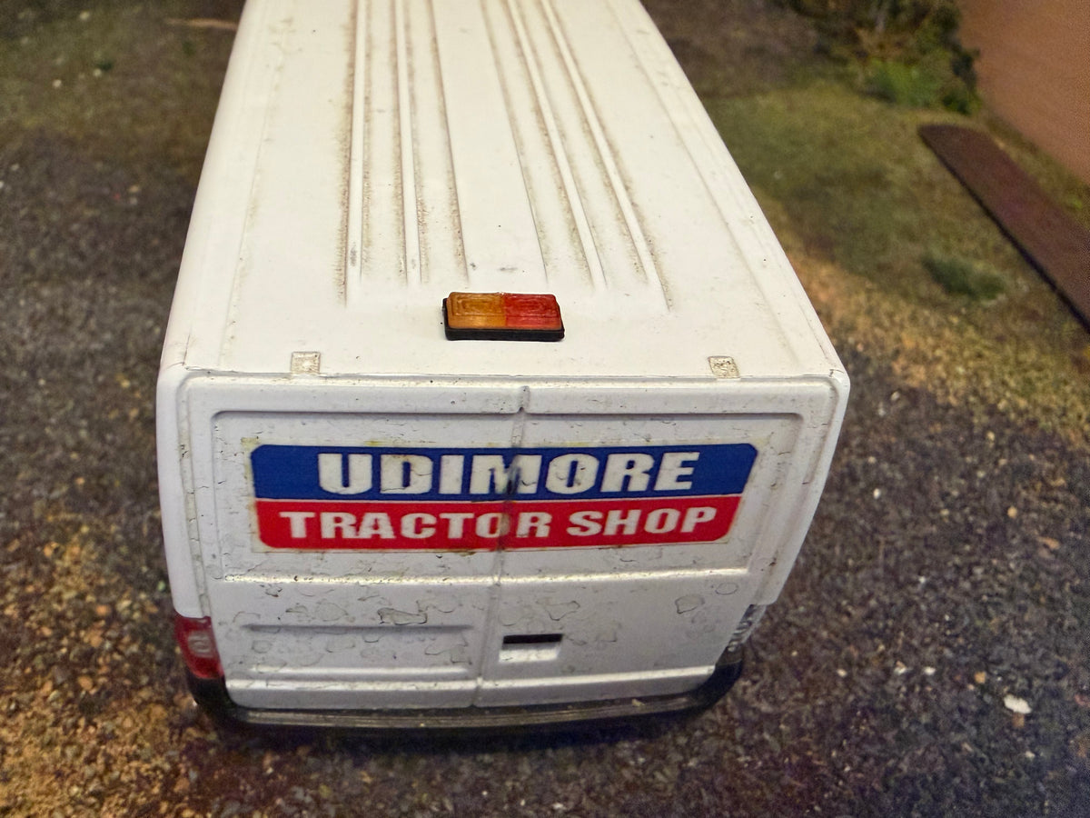 Square Rear Trailer Lights – Tractor, Truck & Slurry Tanker – 1:32 Scale