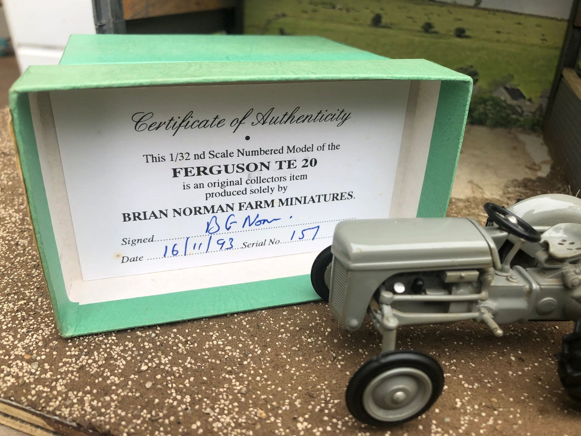 Brian Norman Ferguson TE 20 Tractor Limited Edition 1:32 scale Image 5