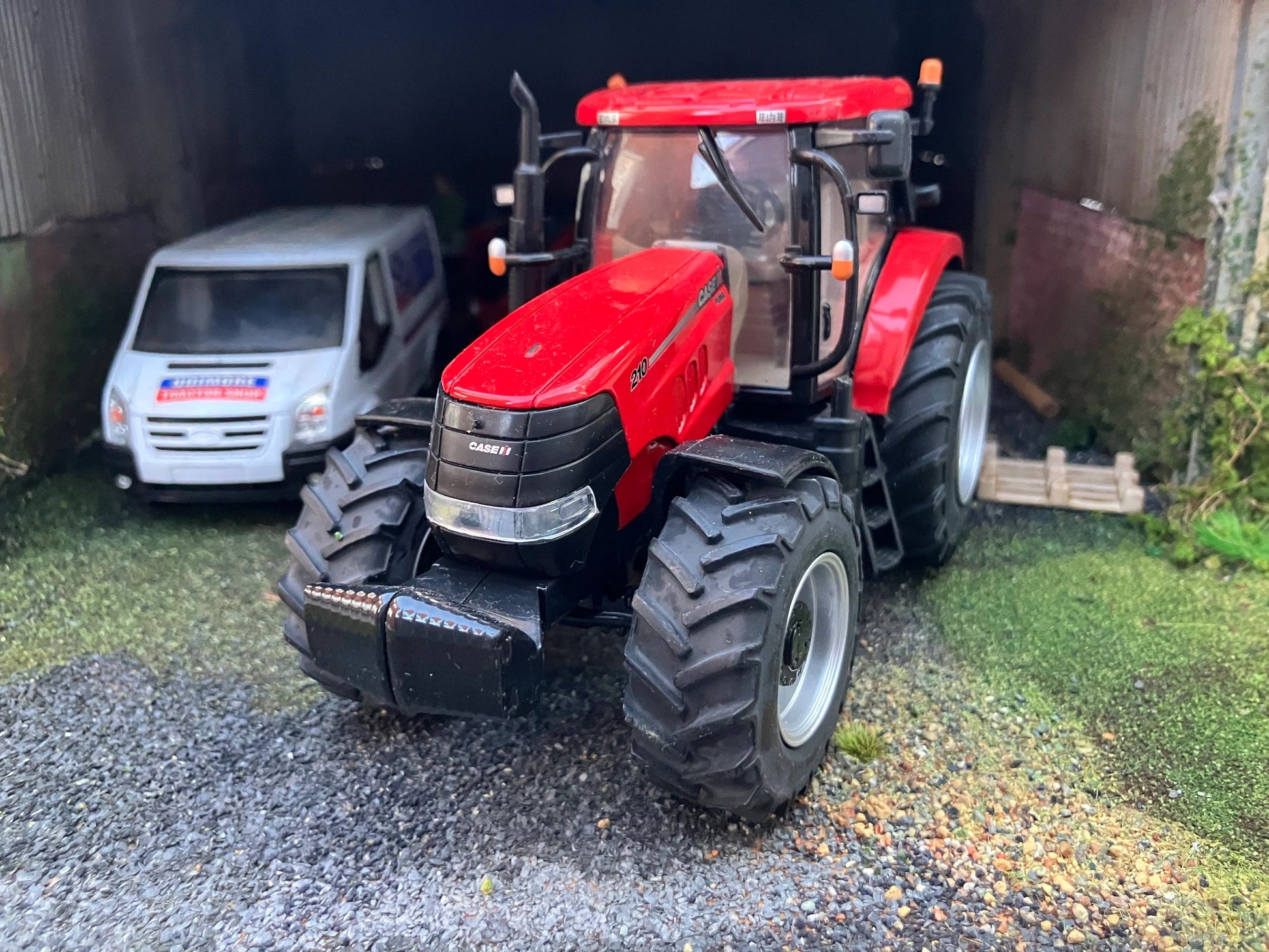 Britains CASE IH Puma 210 Tractor 1:32 scale boxed 42303 Image 4