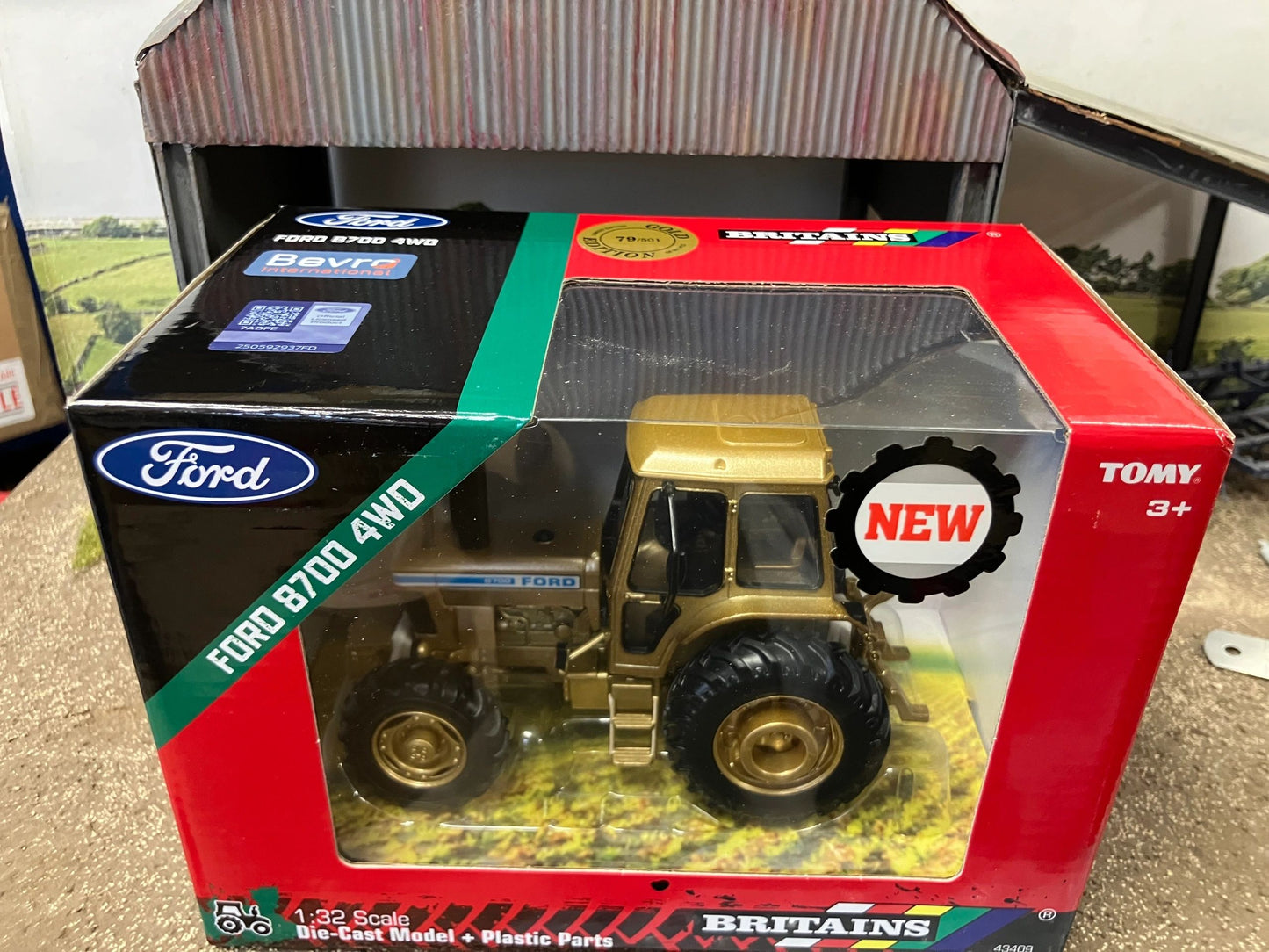 Britains GOLD Ford 8700 4wd Tractor 1:32 scale New Limited Edition Image