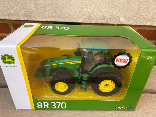 Britains John Deere 8R 370 tractor 1:32 scale boxed as new Image