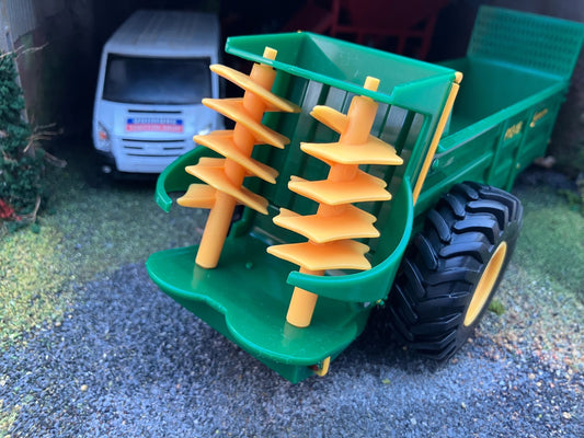 Britains Samson SP12-16 Manure Muck Spreader 1:32 scale boxed 40528 Image 2