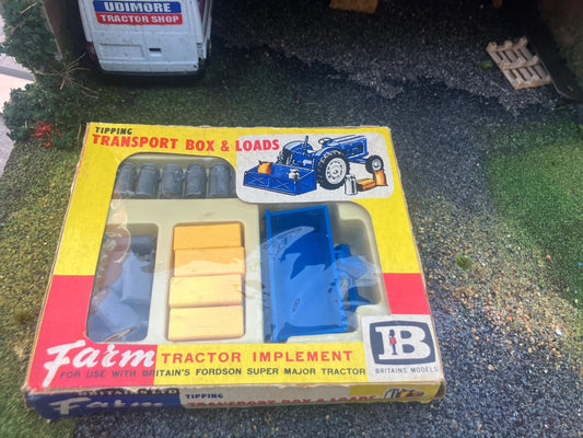 Britains Tipping Transport Box & loads set 1:32 scale boxed 9545 Image