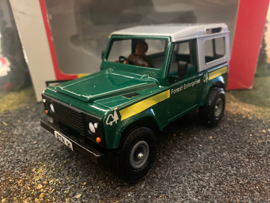 Britains Forest Enterprise Forestry Land rover  1:32 scale  obsolete 5986