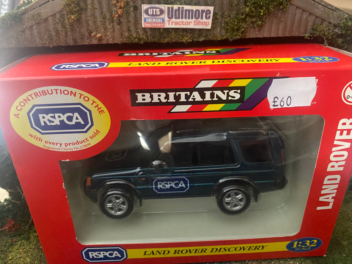 Britains RSPCA Land rover Discovery 1:32 scale 40096 obsolete