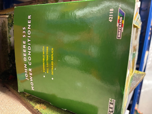 42118 Britains John Deere 535 mower 1:32 scale obsolete