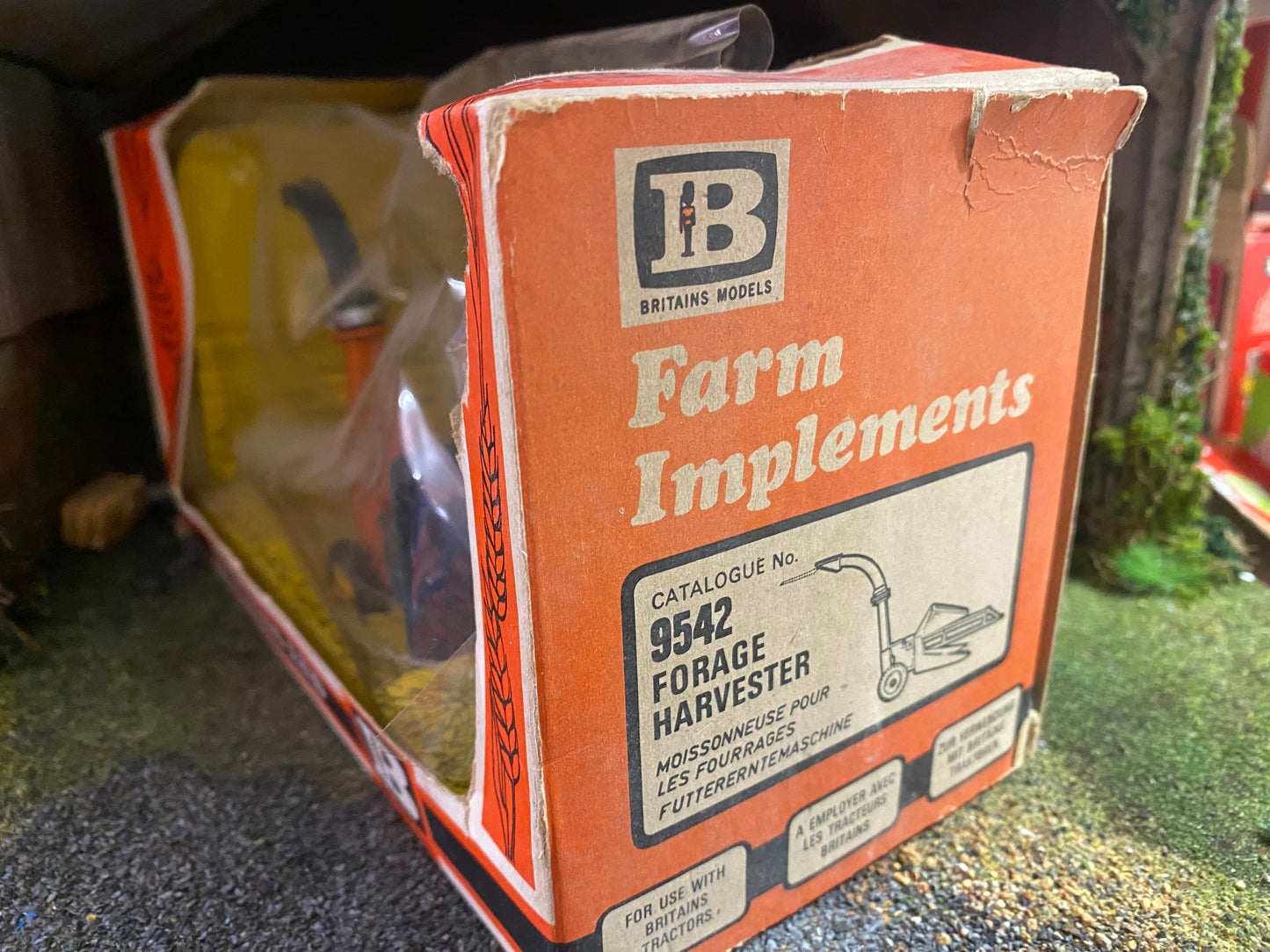 9542 Britains Trailed Forage Harvester 1:32 scale obsolete straw box