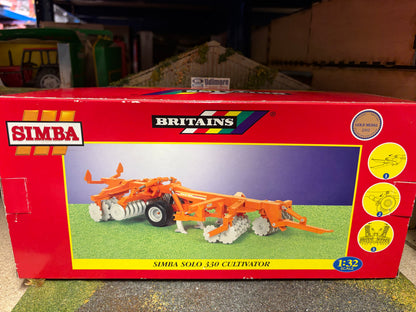 Vintage Britains 40996 Simba Solo 330 Cultivator 1:32 Scale – Boxed Obsolete