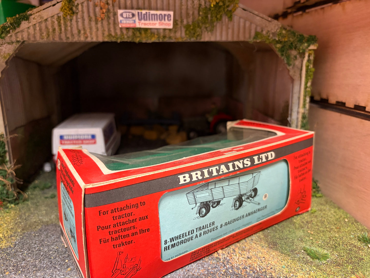 Vintage Britains 8-Wheeled Trailer 9558 Straw Box Obsolete 1:32 Scale