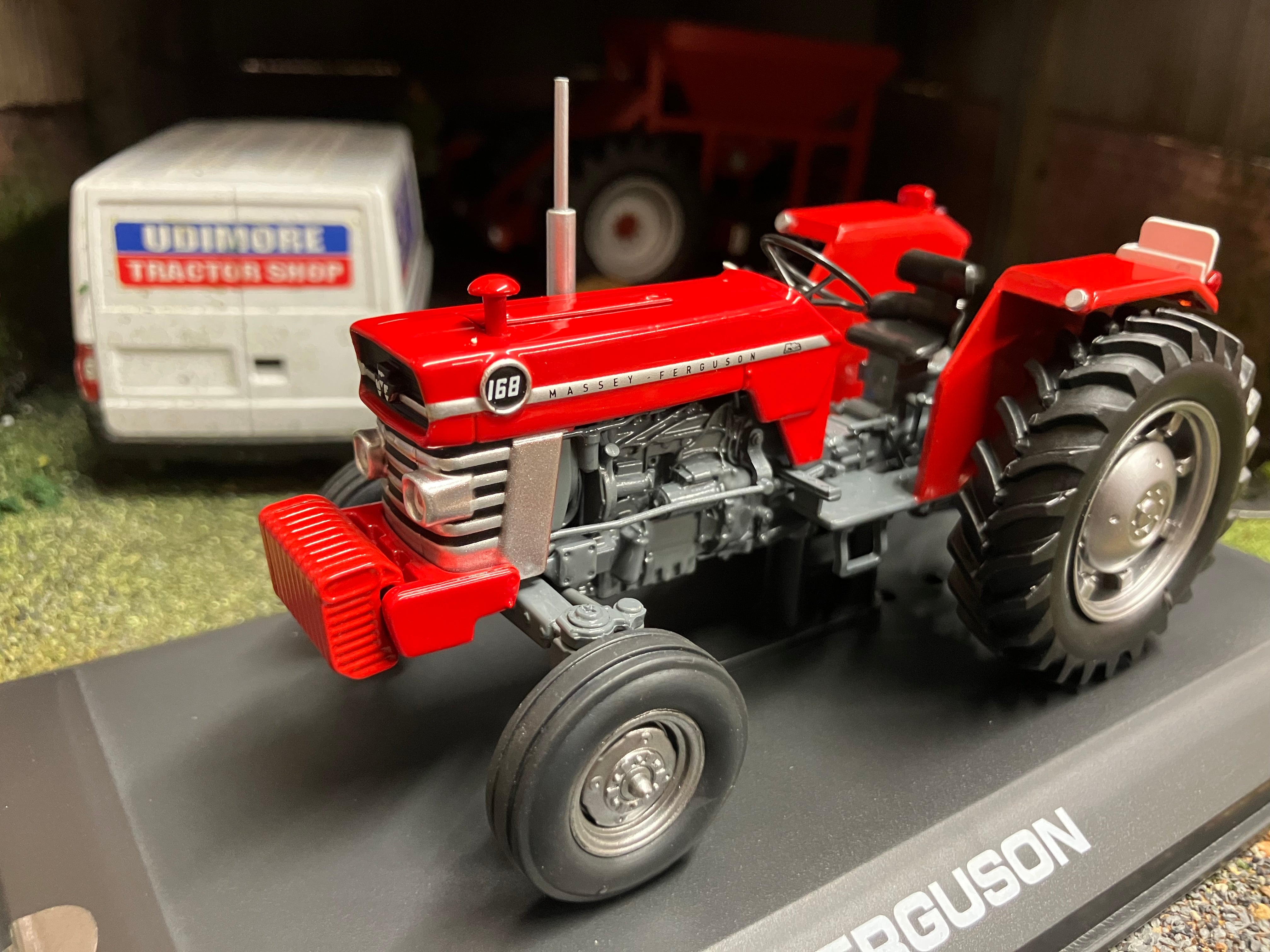Tracteur Miniature Replicagri Massey Ferguson 168 Avec Cabine - échelle 1/32 - REP516