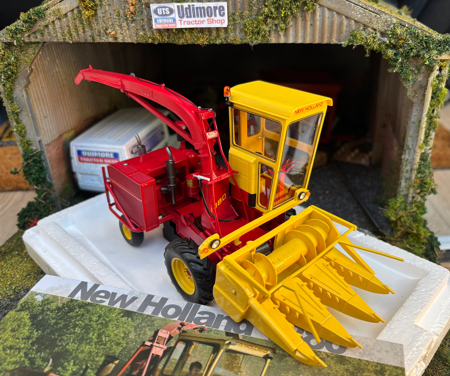 New Holland 1880 Forage Harvester Limited Edition Stunning in 1:32 scale VKA Models