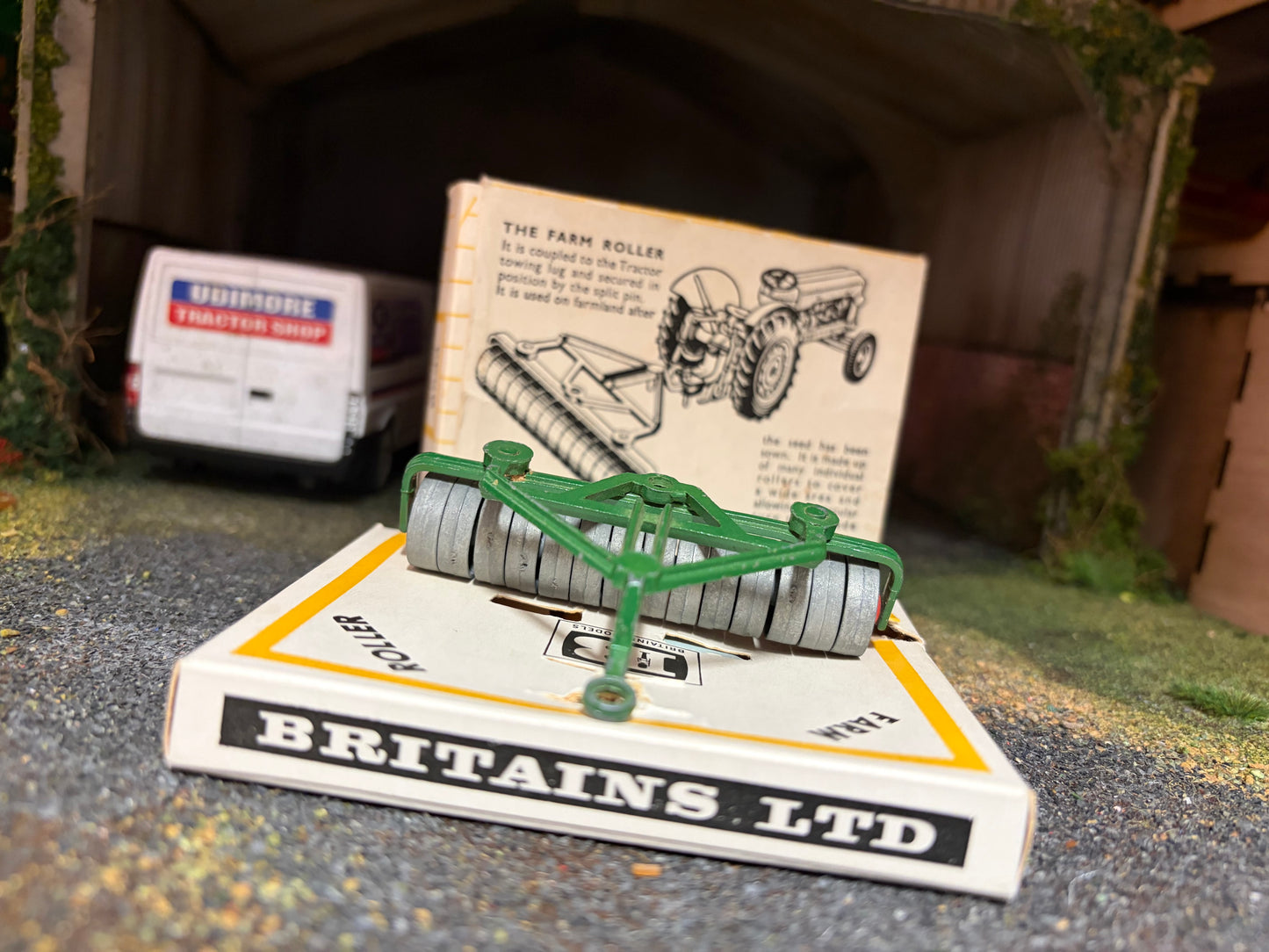 Vintage Britains Green Farm Roller First Edition 1:32 Scale Boxed Obsolete - 9533