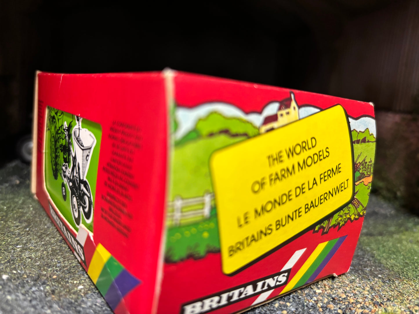 9538 Vintage Britains Vicon Vari Spreader   1:32 scale boxed obsolete