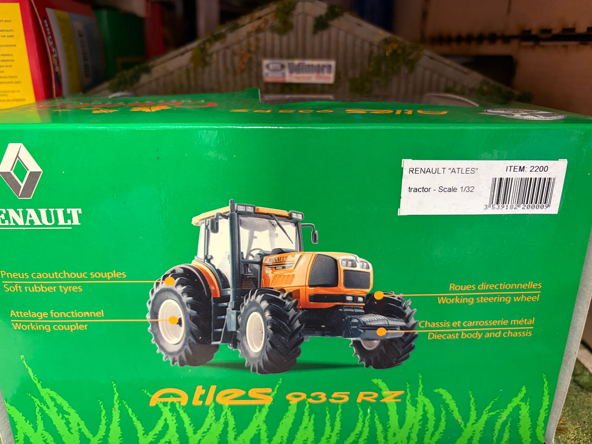 RARE Universal Hobbies UH2200 Renault Atles 935 RZ Tractor 1st Country Box Version 1:32 – Boxed Obsolete