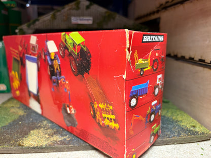 9534 Vintage Britains Krone Benac RBR 3000 bale trailer 1:32 scale Rainbow box Obsolete
