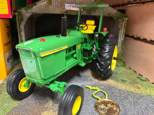 RARE ERTL Precision Classics #5 John Deere 4000 Tractor 5684 1:16 – Boxed with Coin