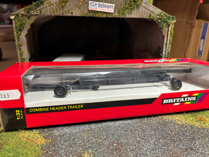 42532 Vintage Britains Combine Header Trailer 1:32 scale