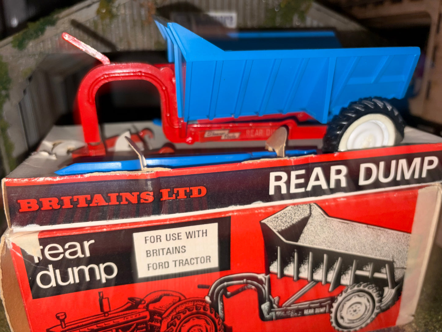Vintage Britains Shawnee Poole Trailer Early Version Narrow Wheels 1:32 Scale Boxed Obsolete - 9629