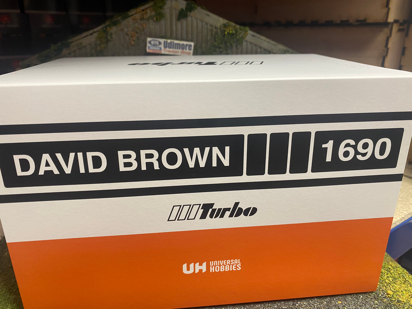 6755 Limited Edition Universal Hobbies David Brown 1690 Turbo 4wd Tractor BOXED 1:32 scale