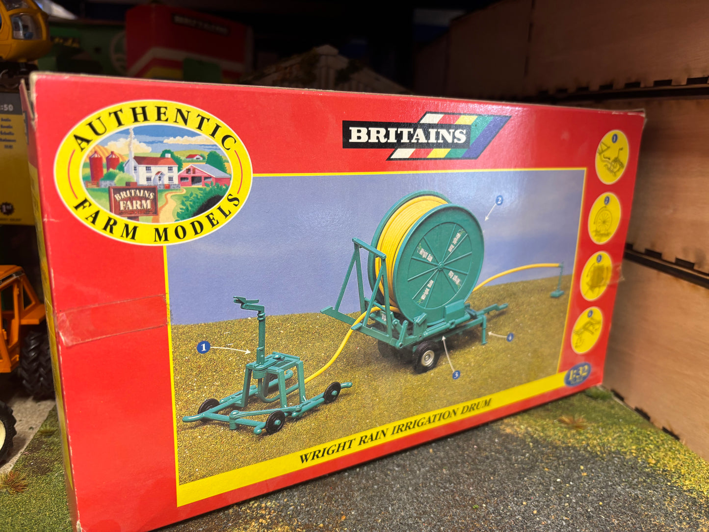 09593 Vintage Britains Wright Rain Irrigation Drum 1:32 scale faded box