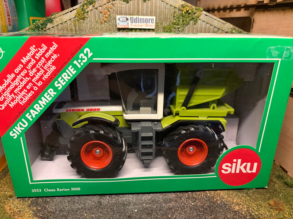 RARE Siku CLAAS Xerion 3000 Tractor 3553 – 1:32 Scale Dealer Box