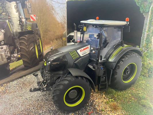 CLAAS Axion 870 Kramps de Wild Tractor Limited Edition 1:32 scale ROS Image