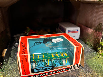 9536 Vintage Britains Green Cultivator 1:32 scale STRAW box obsolete